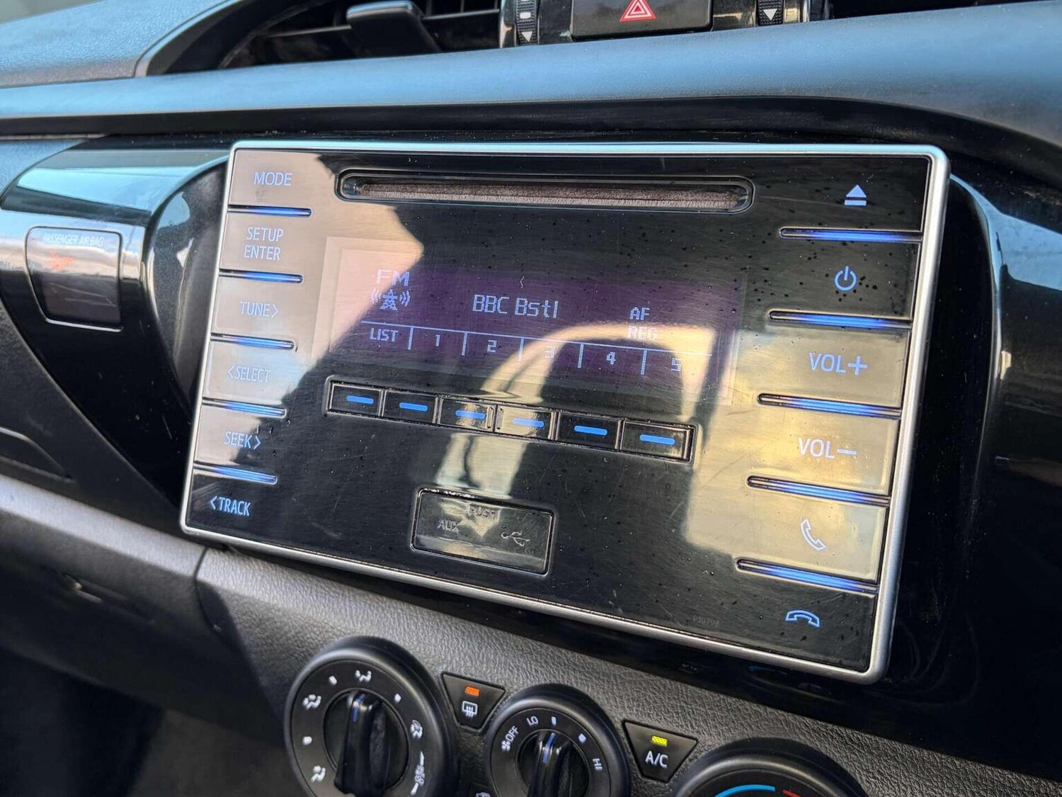 Used Toyota Hilux 2019 for sale - 77766373: Photo 36