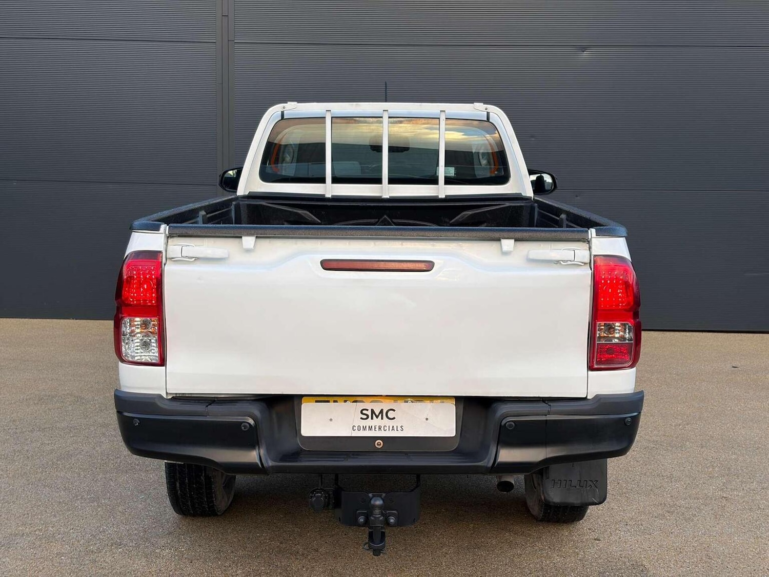 Used Toyota Hilux 2019 for sale - 77766373: Photo 4