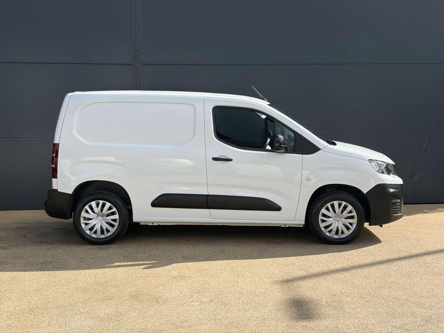 Used Peugeot Partner 2022 for sale - 78112088: Photo 11