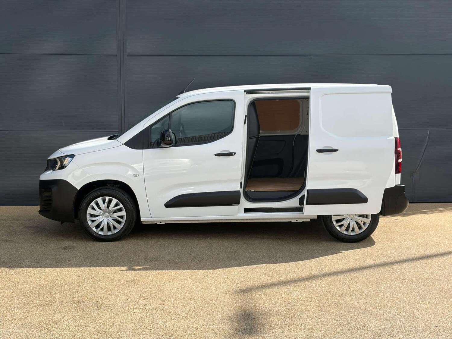 Used Peugeot Partner 2022 for sale - 78112088: Photo 14