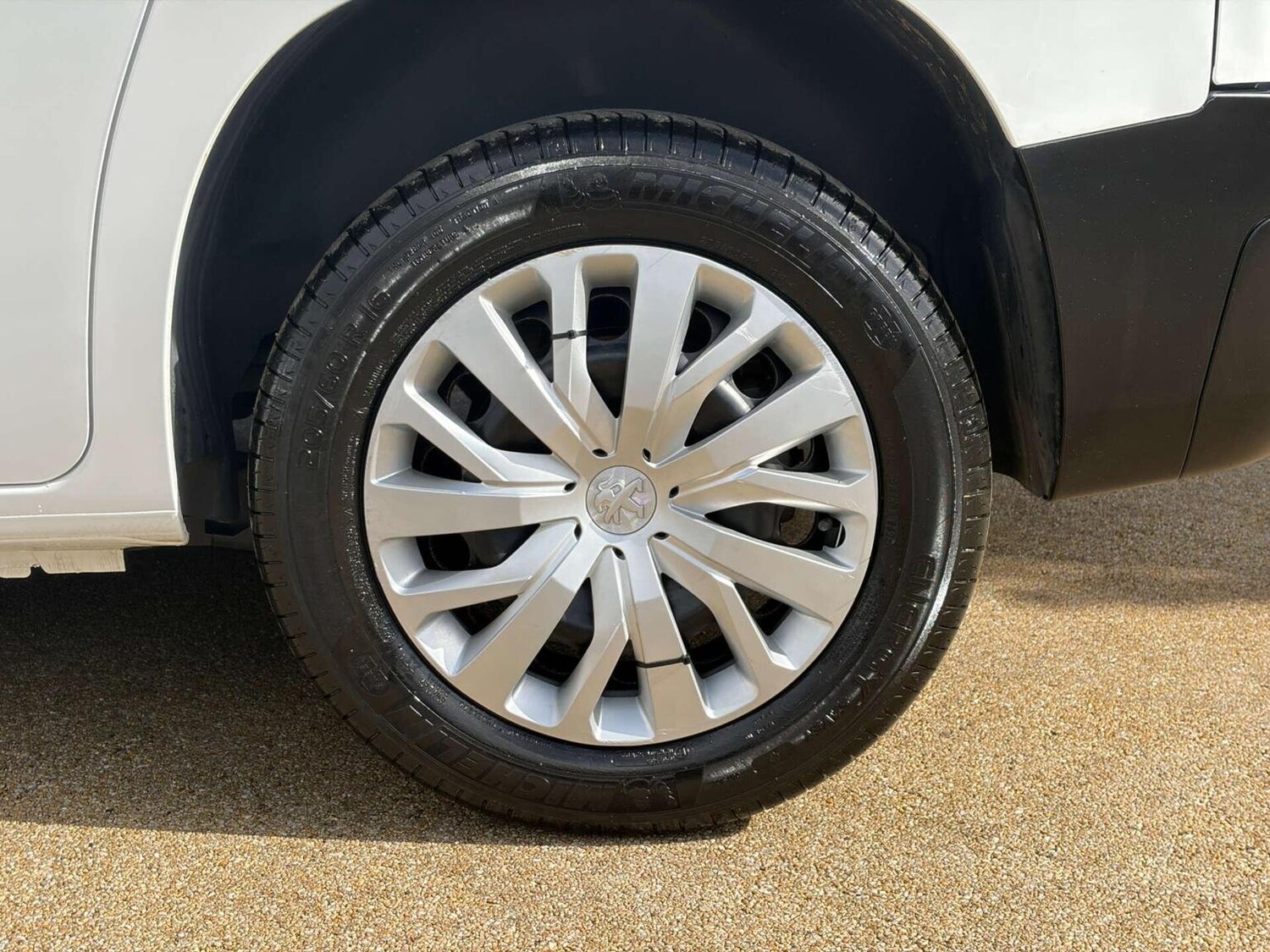 Used Peugeot Partner 2022 for sale - 78112088: Photo 21