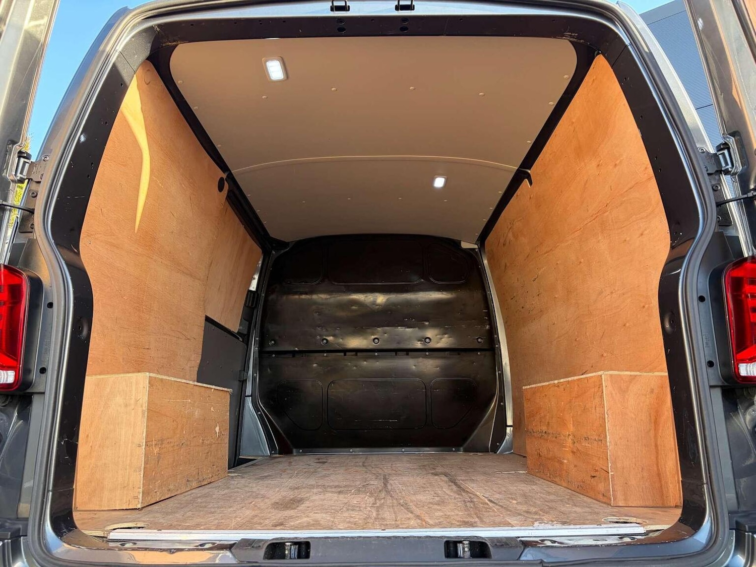 Used Volkswagen Transporter 2022 for sale - 76911082: Photo 14