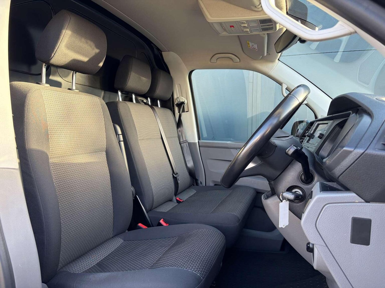 Used Volkswagen Transporter 2022 for sale - 76911082: Photo 21