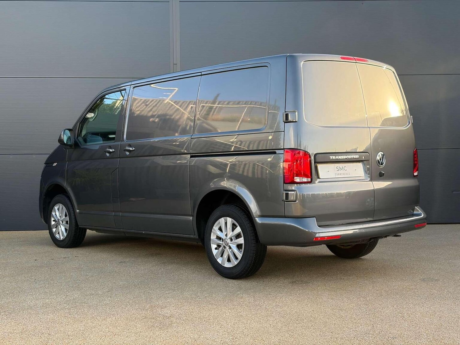 Used Volkswagen Transporter 2022 for sale - 76911082: Photo 3