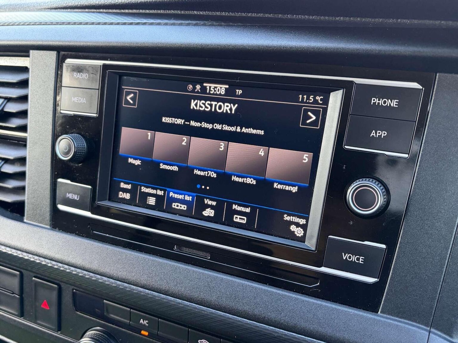 Used Volkswagen Transporter 2022 for sale - 76911082: Photo 33