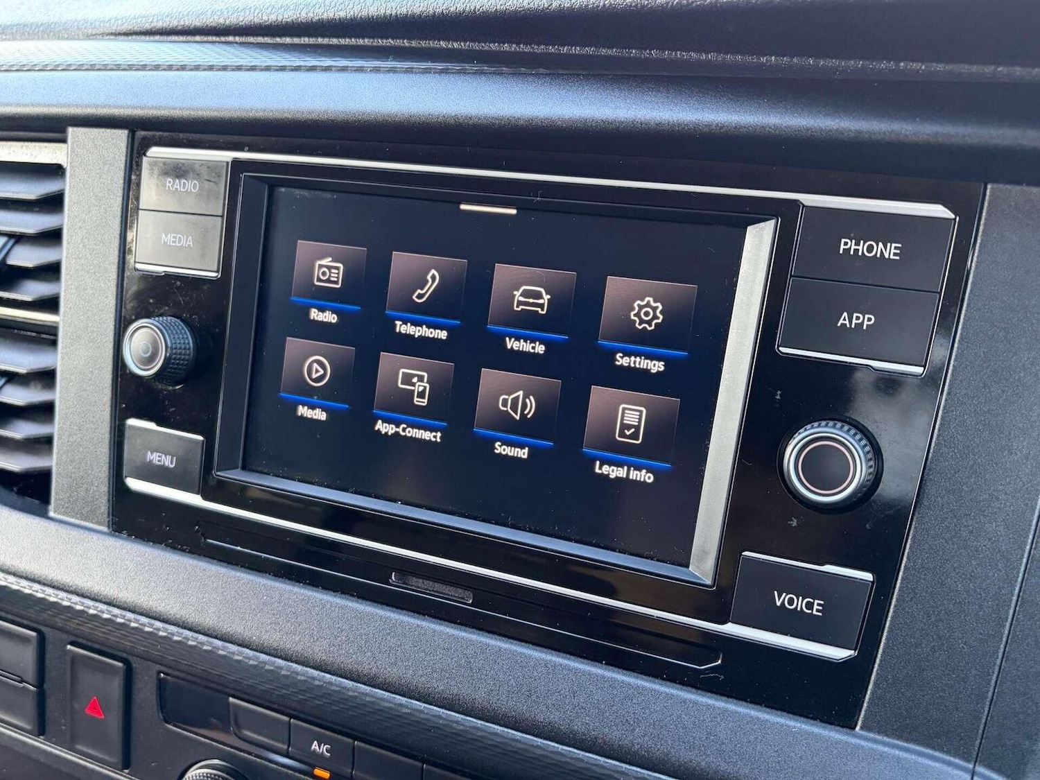 Used Volkswagen Transporter 2022 for sale - 76911082: Photo 35