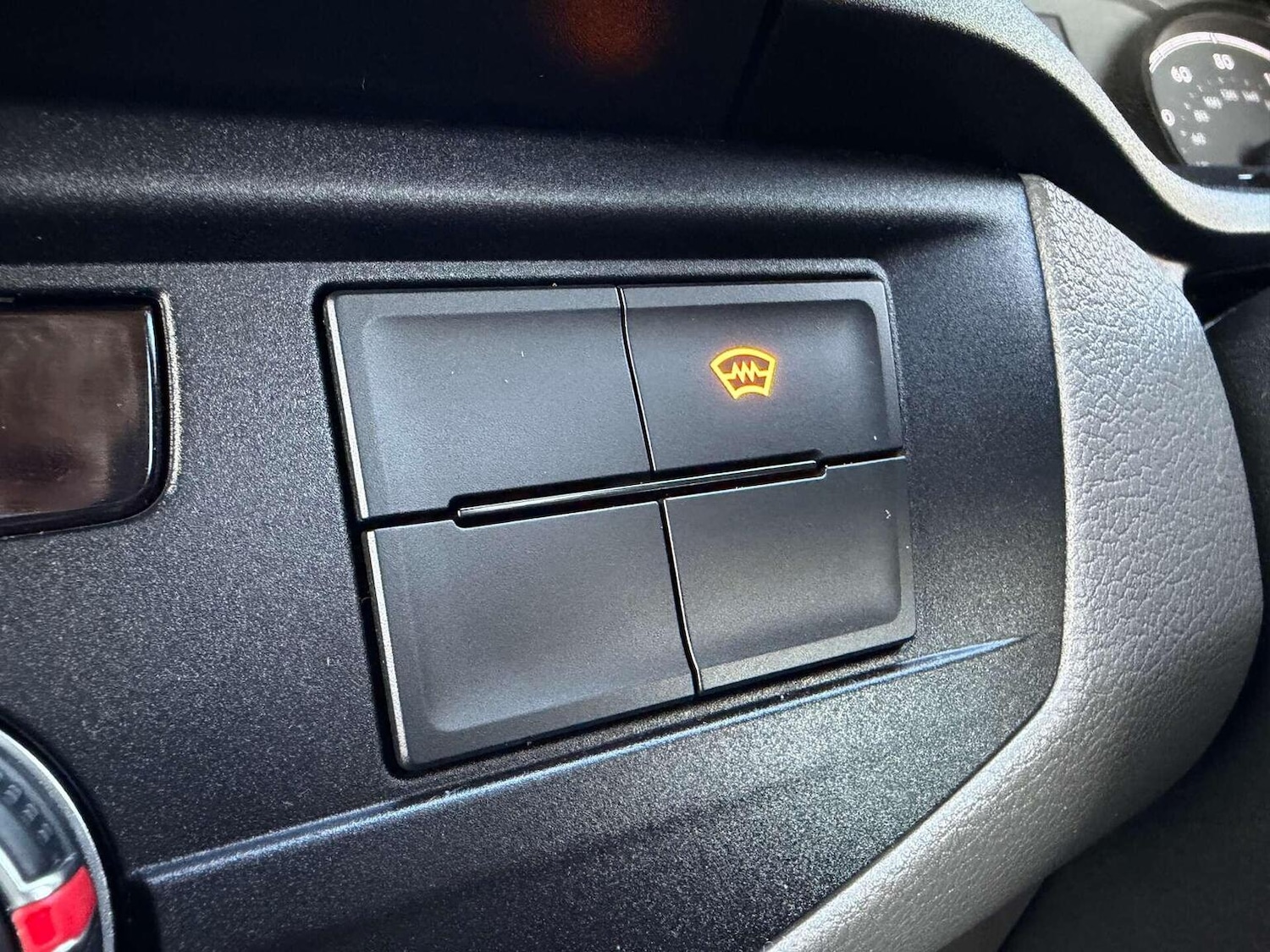 Used Volkswagen Transporter 2022 for sale - 76911082: Photo 41