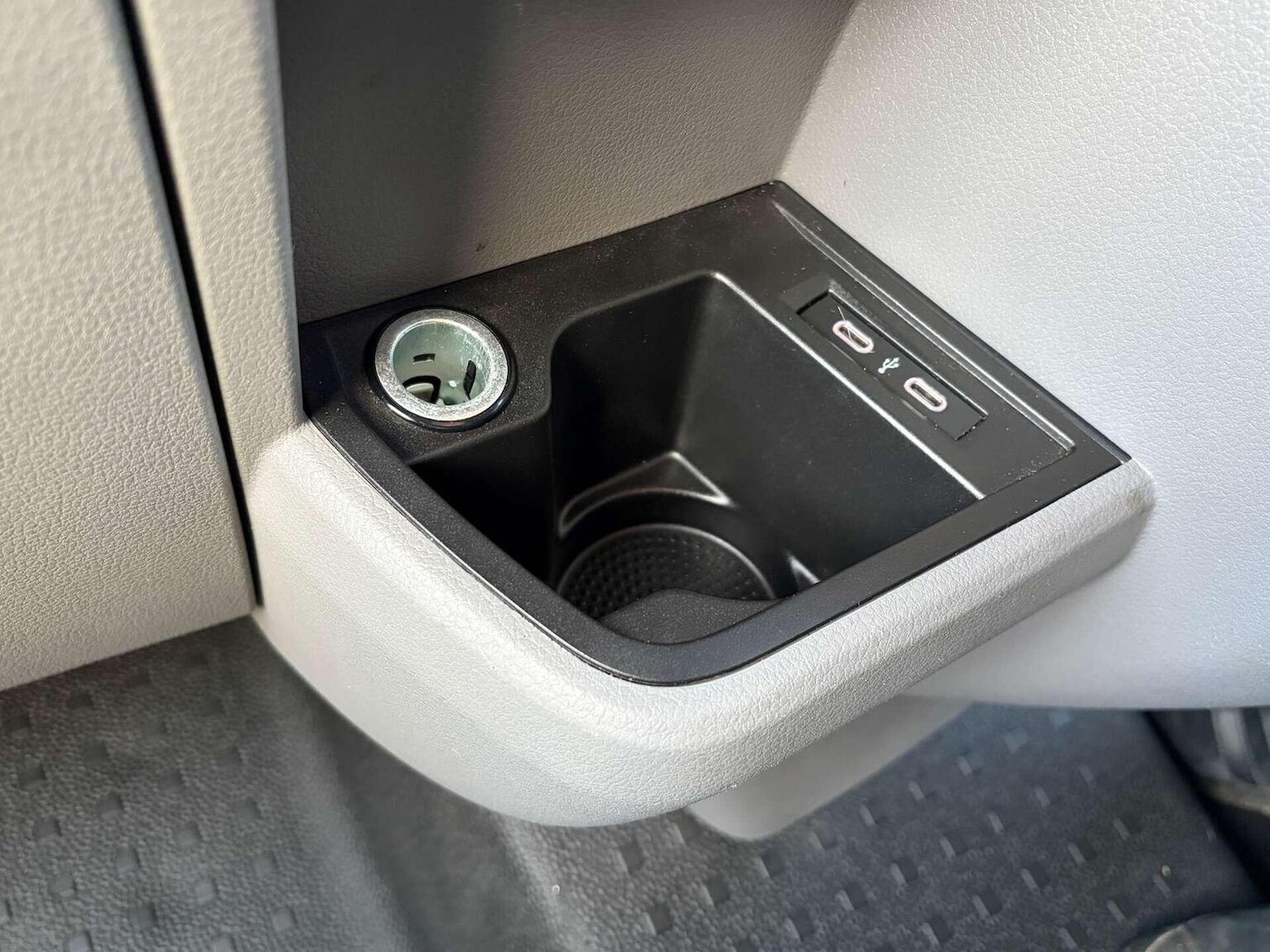 Used Volkswagen Transporter 2022 for sale - 76911082: Photo 43