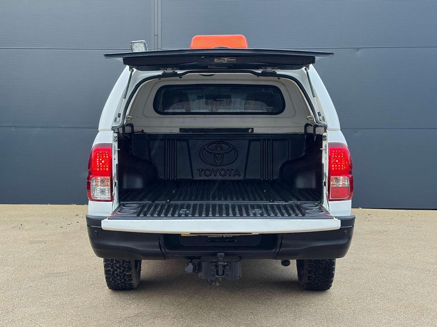 Used Toyota Hilux 2022 for sale - 77336208: Photo 10