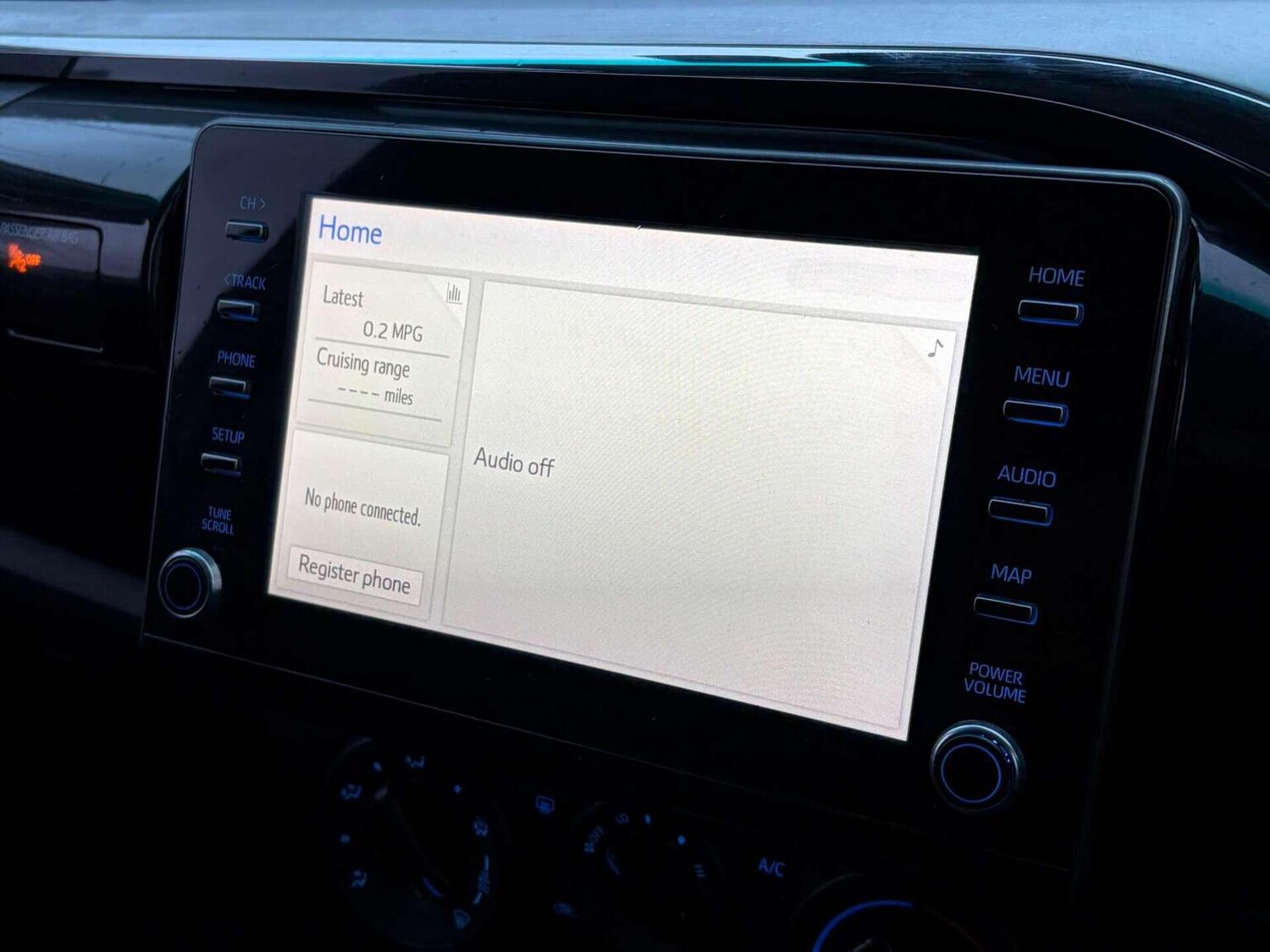 Used Toyota Hilux 2022 for sale - 77336208: Photo 40