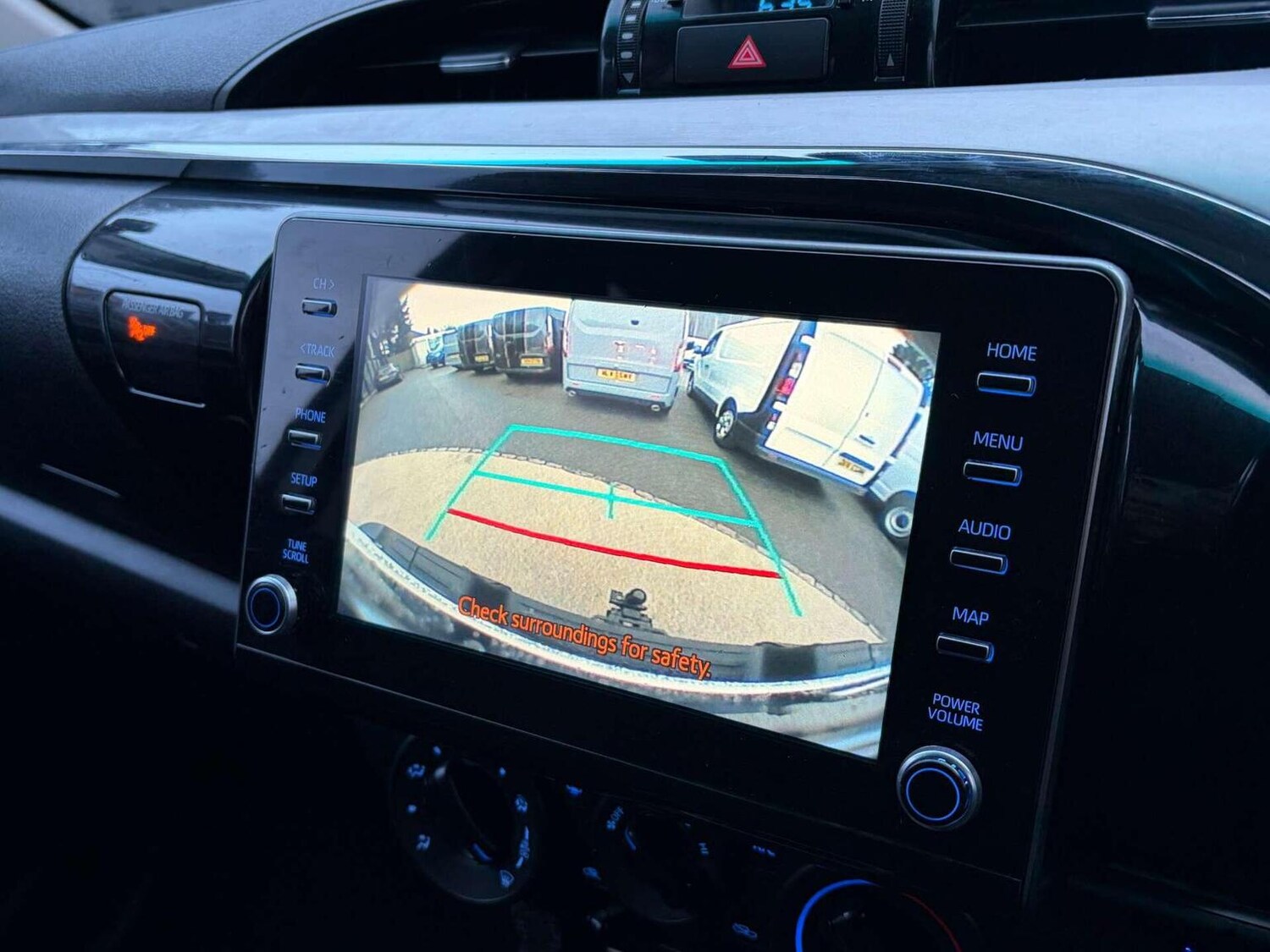 Used Toyota Hilux 2022 for sale - 77336208: Photo 45