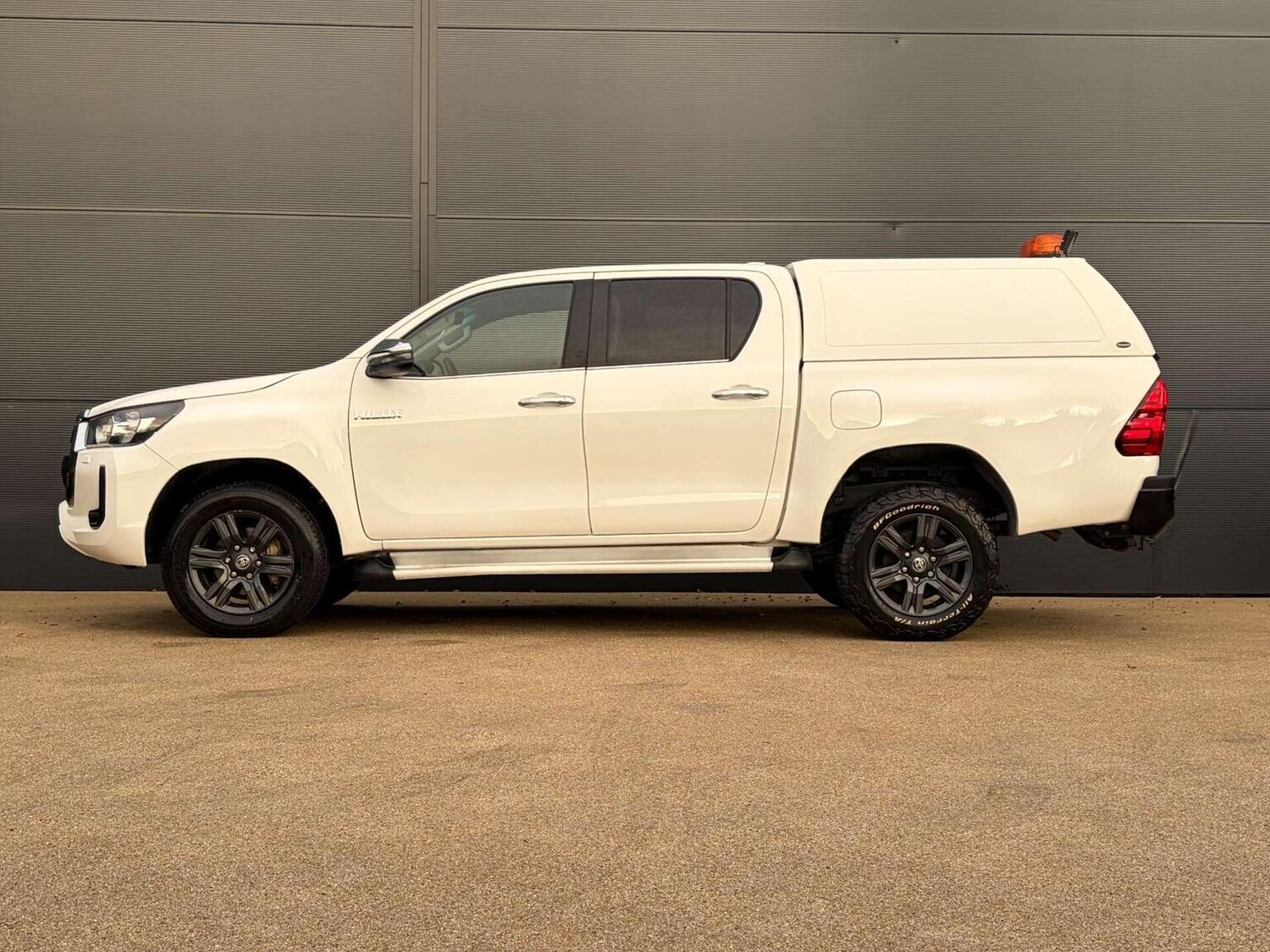 Used Toyota Hilux 2022 for sale - 77336208: Photo 8