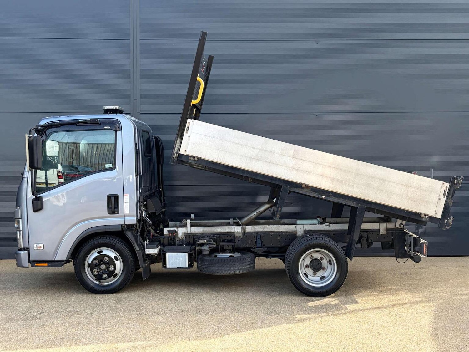 Used Isuzu Other 2022 for sale - 77656298: Photo 11