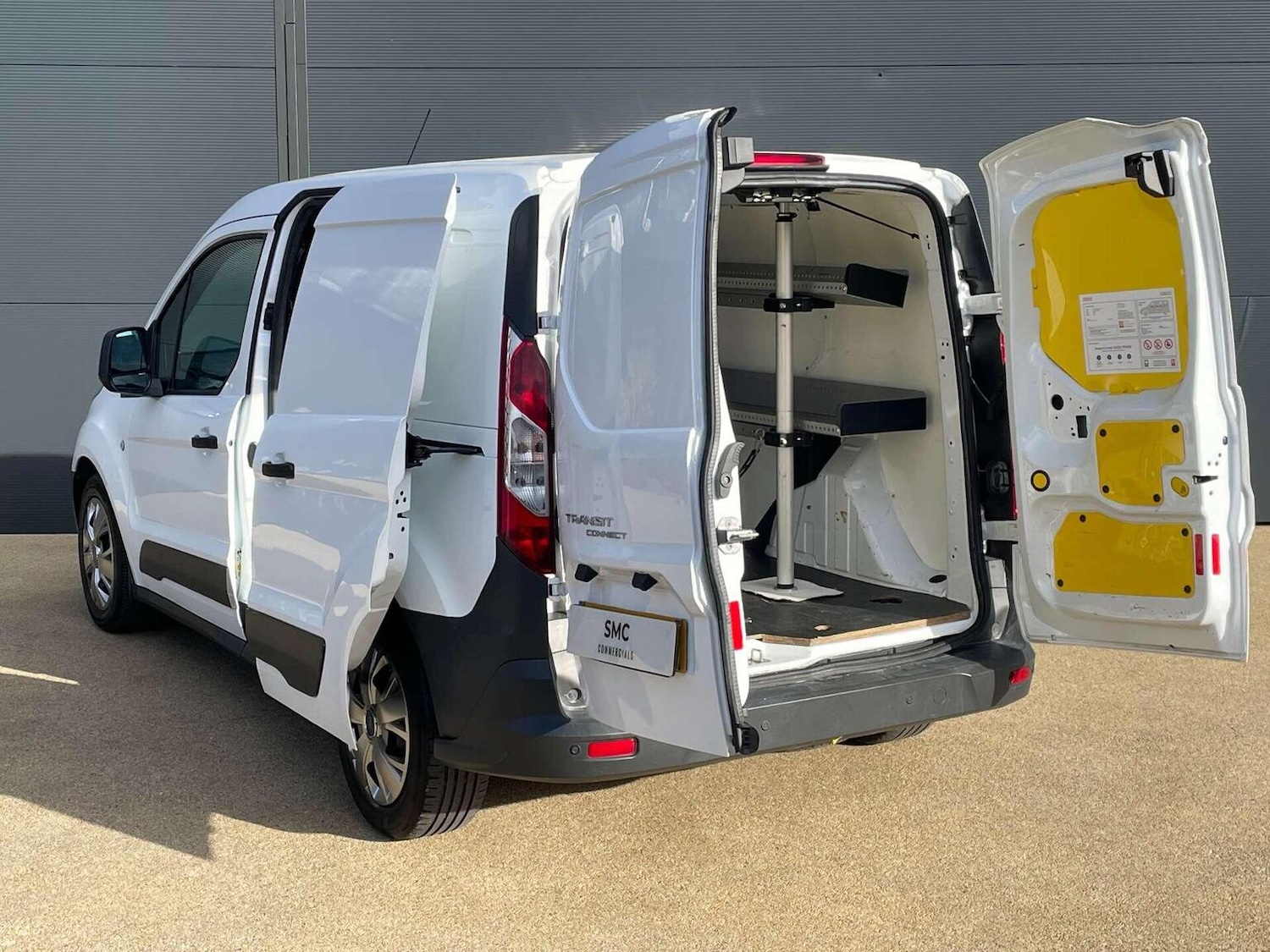 Used Ford Transit Connect 2017 for sale - 76455445: Photo 3