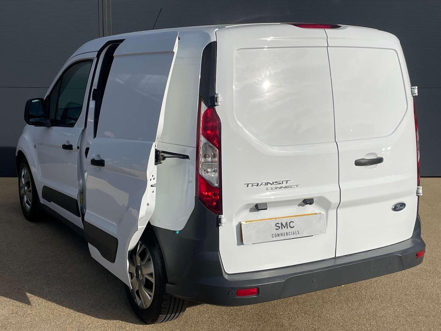 Used Ford Transit Connect 2017 for sale - 76455445: Photo 8