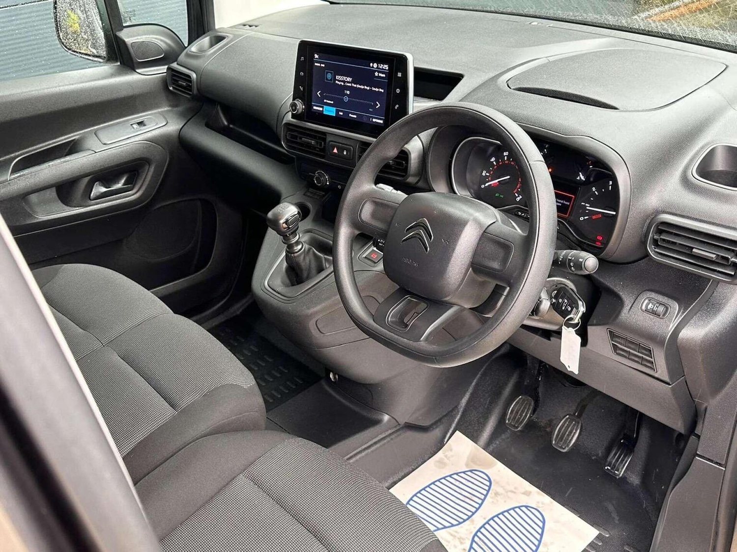 Used Citroen Berlingo 2023 for sale - 77681858: Photo 2