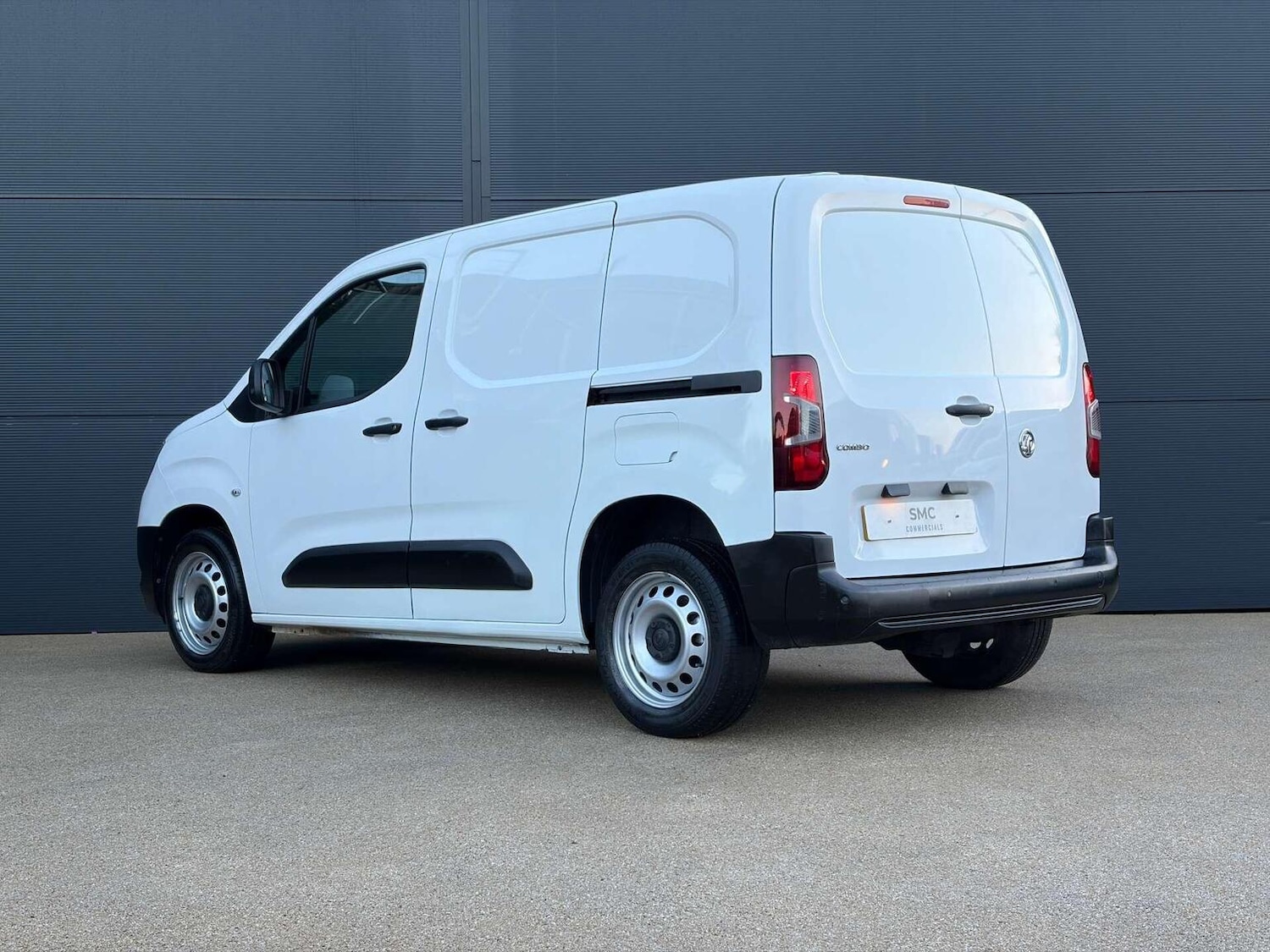 Used Vauxhall Combo 2021 for sale - 77008083: Photo 3