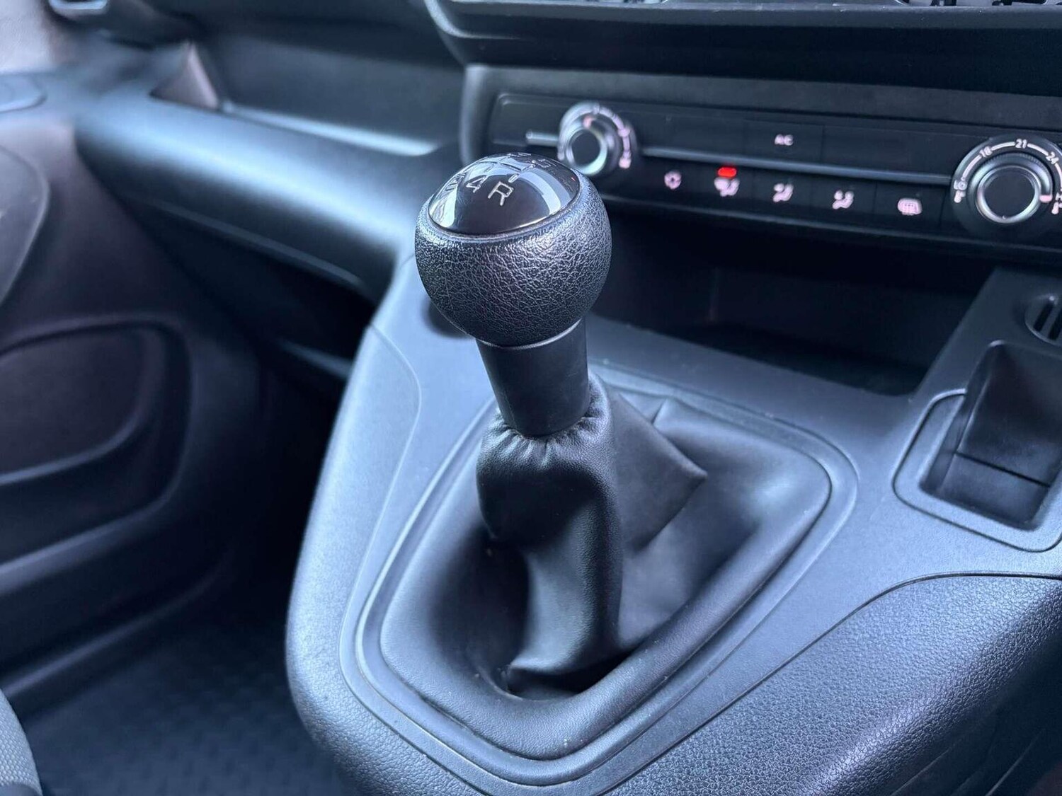 Used Vauxhall Combo 2021 for sale - 77008083: Photo 32