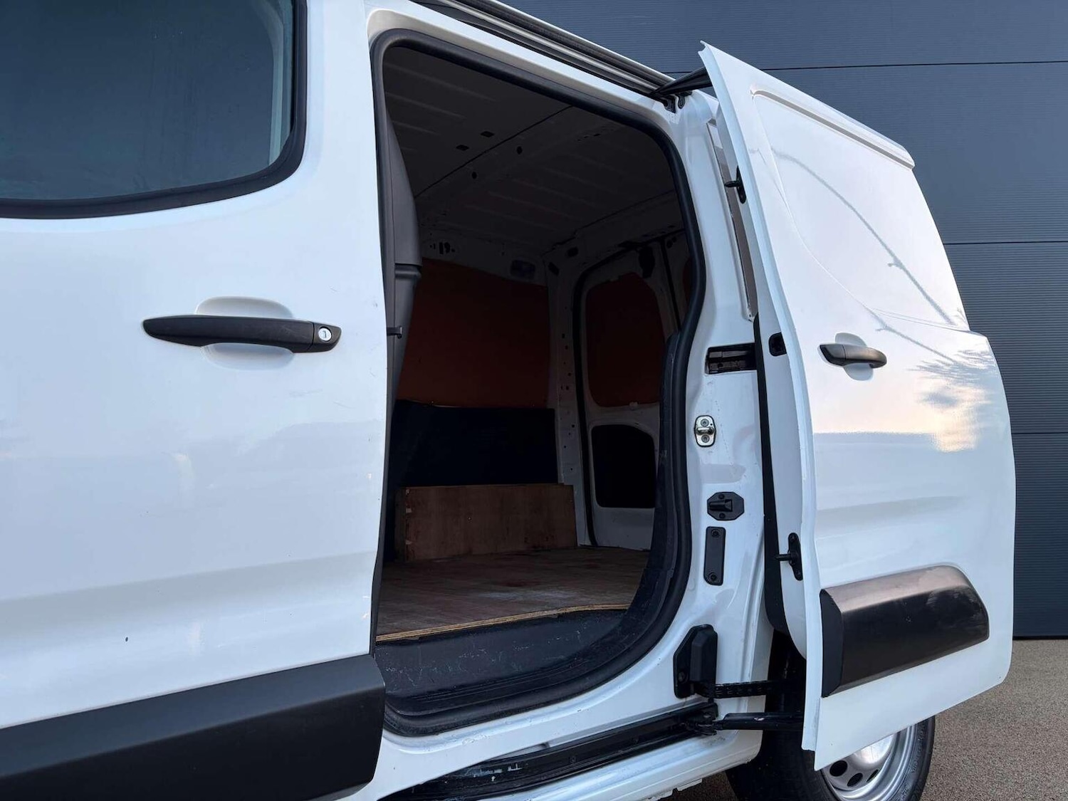 Used Vauxhall Combo 2021 for sale - 77008083: Photo 5