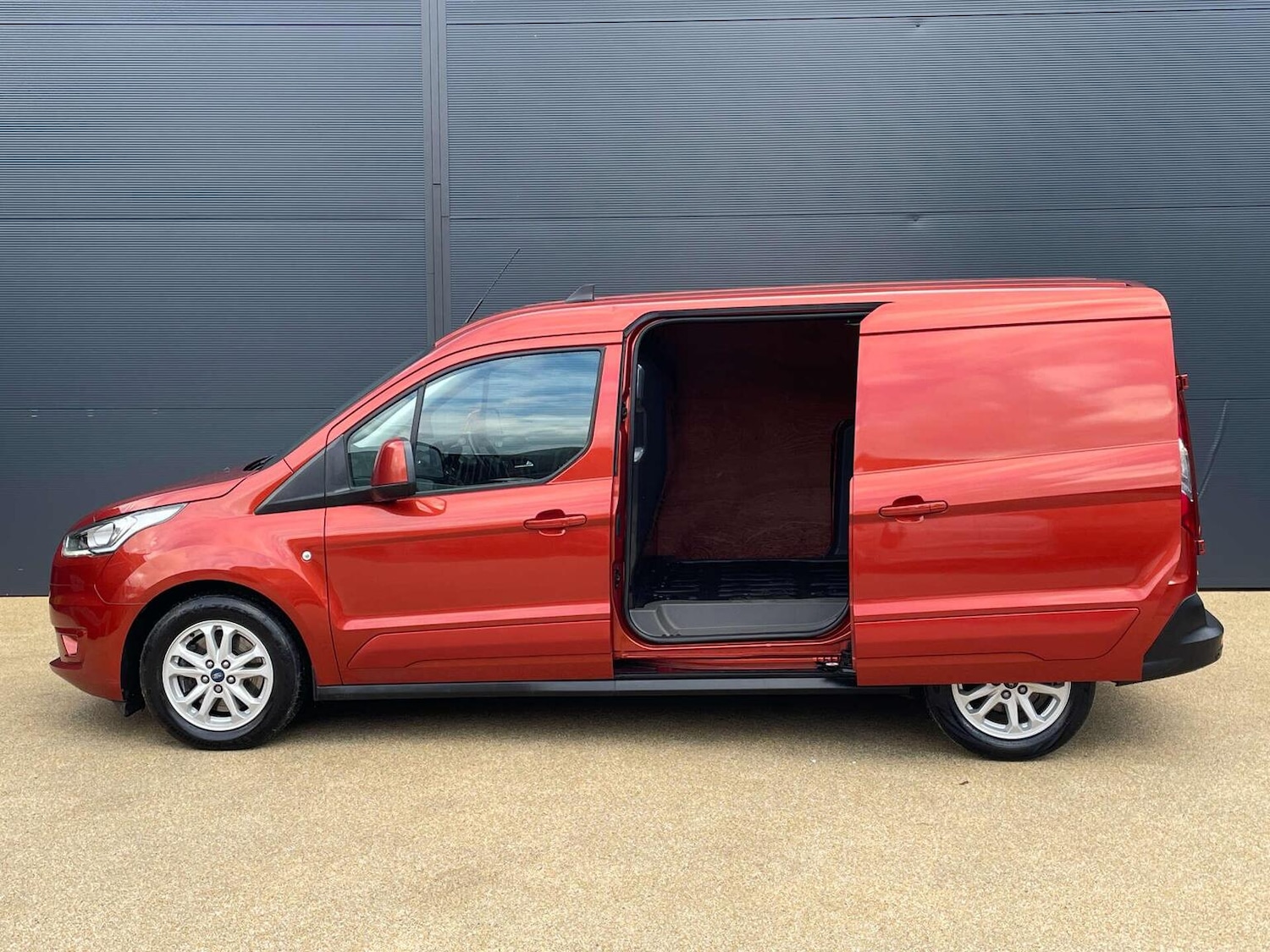 Used Ford Transit Connect 2022 for sale - 76536877: Photo 10
