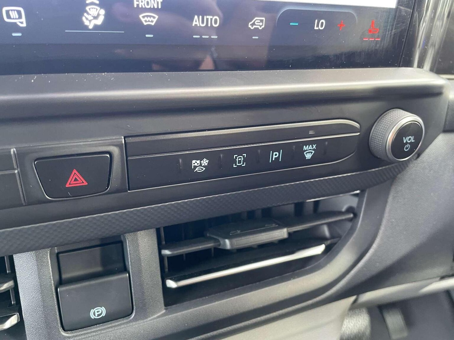 Used Ford E-Transit 2024 for sale - 77089746: Photo 28