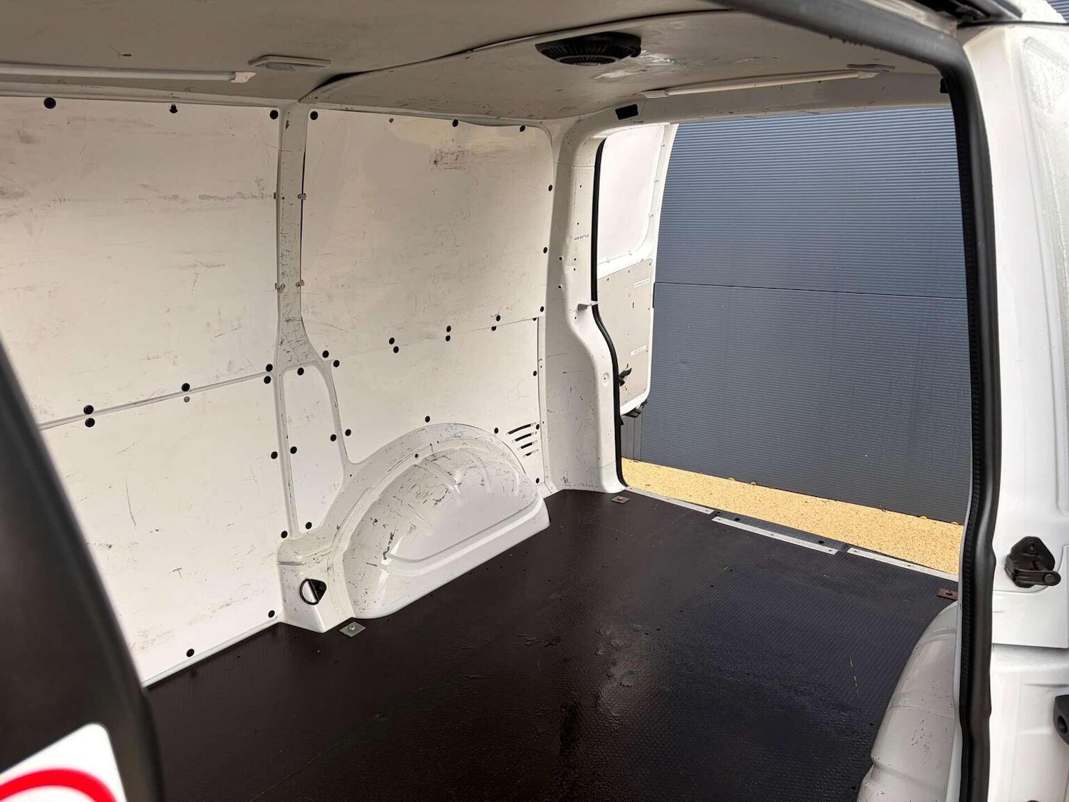 Used Volkswagen Transporter 2019 for sale - 77656234: Photo 11