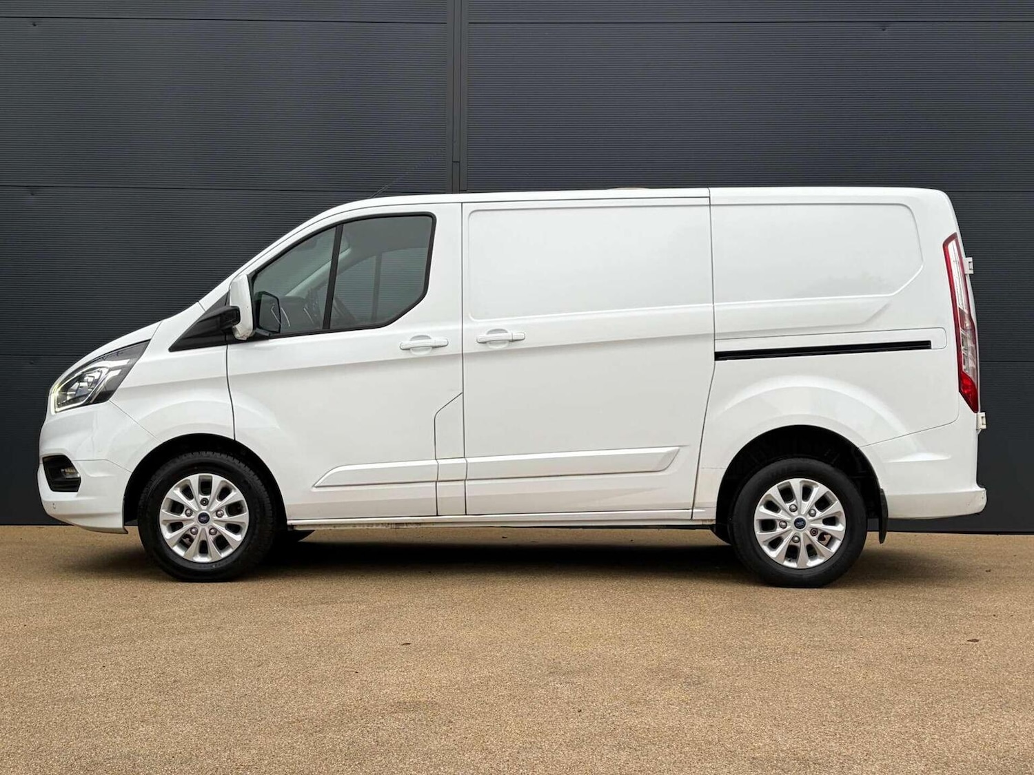 Used Ford Transit Custom 2021 for sale - 77045384: Photo 11