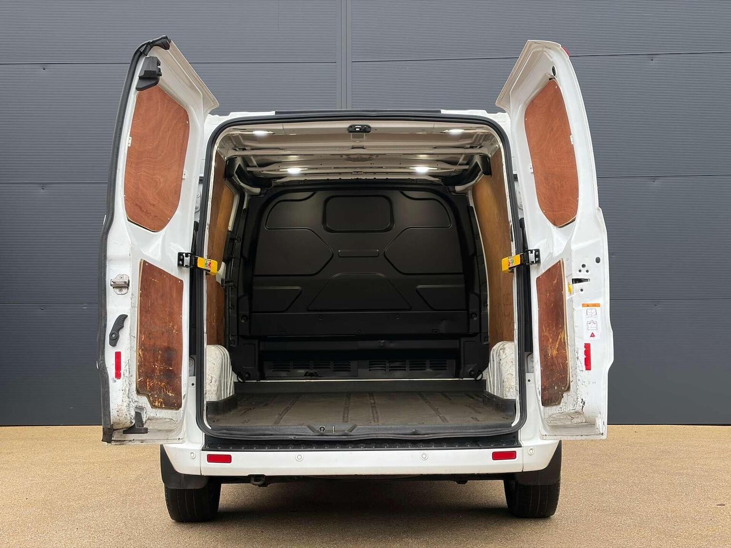 Used Ford Transit Custom 2021 for sale - 77045384: Photo 15