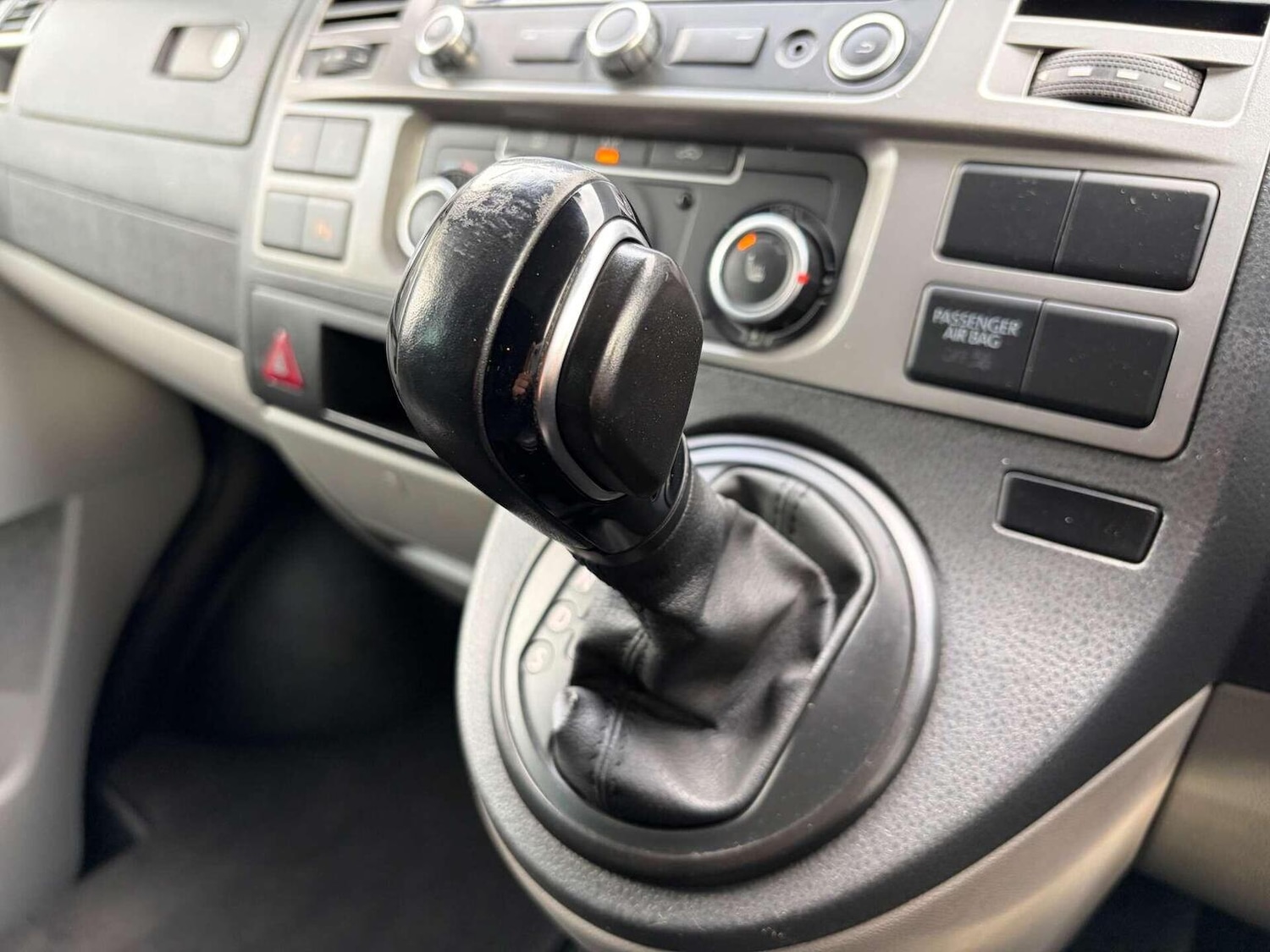 Used Volkswagen Transporter 2015 for sale - 77548298: Photo 34