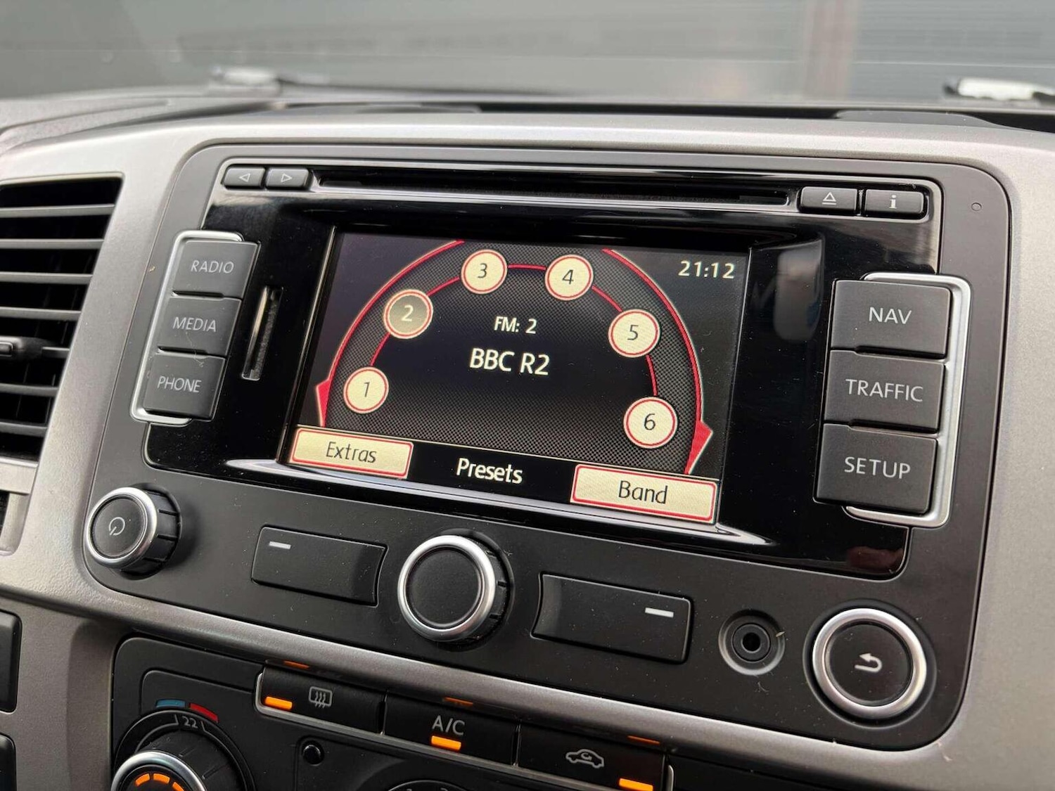 Used Volkswagen Transporter 2015 for sale - 77548298: Photo 38