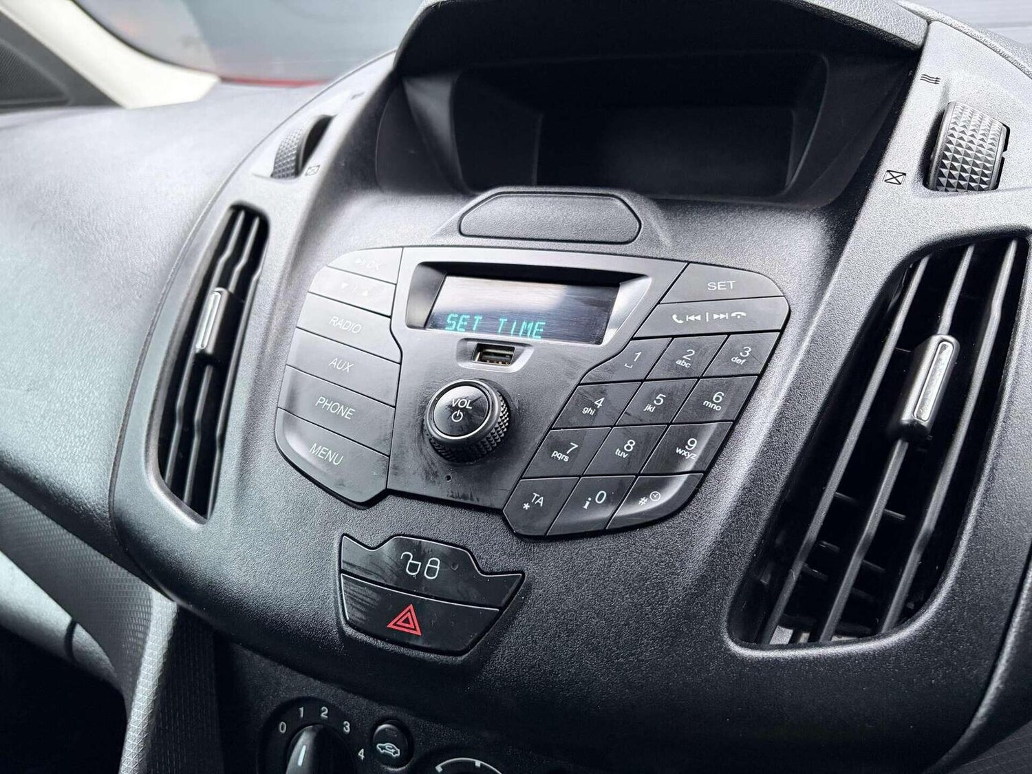 Used Ford Transit Connect 2017 for sale - 76583340: Photo 34