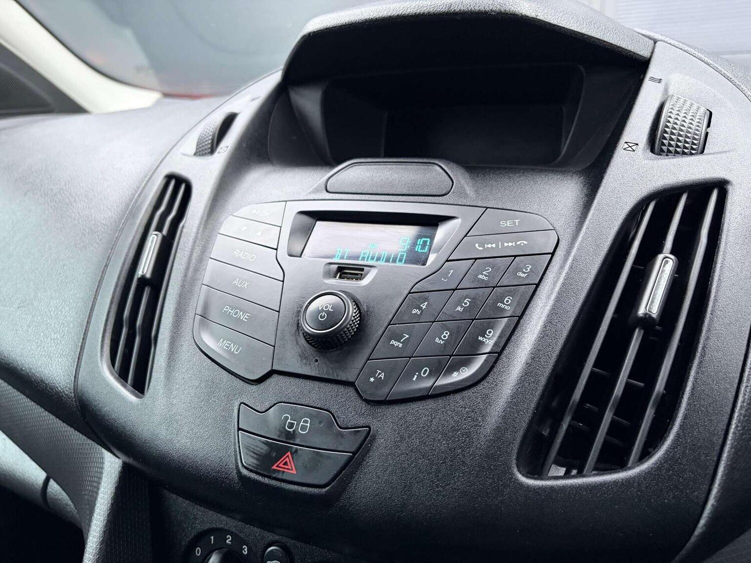 Used Ford Transit Connect 2017 for sale - 76583340: Photo 38