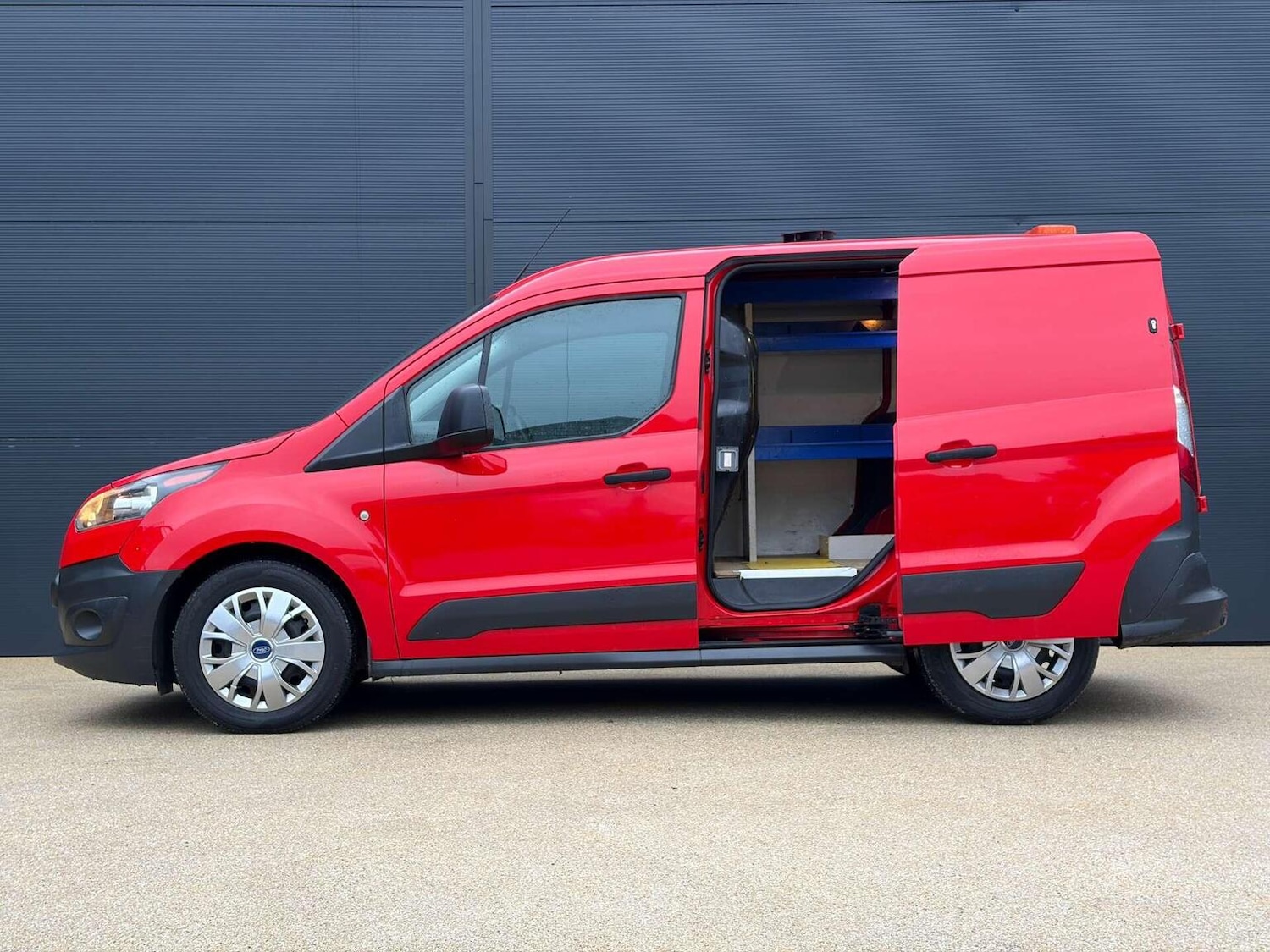 Used Ford Transit Connect 2017 for sale - 76583340: Photo 9