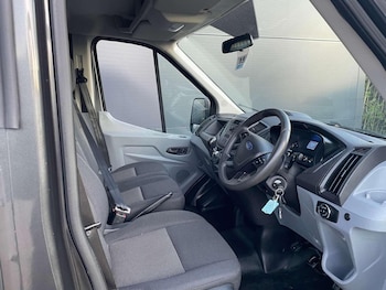Used Ford Transit 2018 for sale - 76968562: Photo