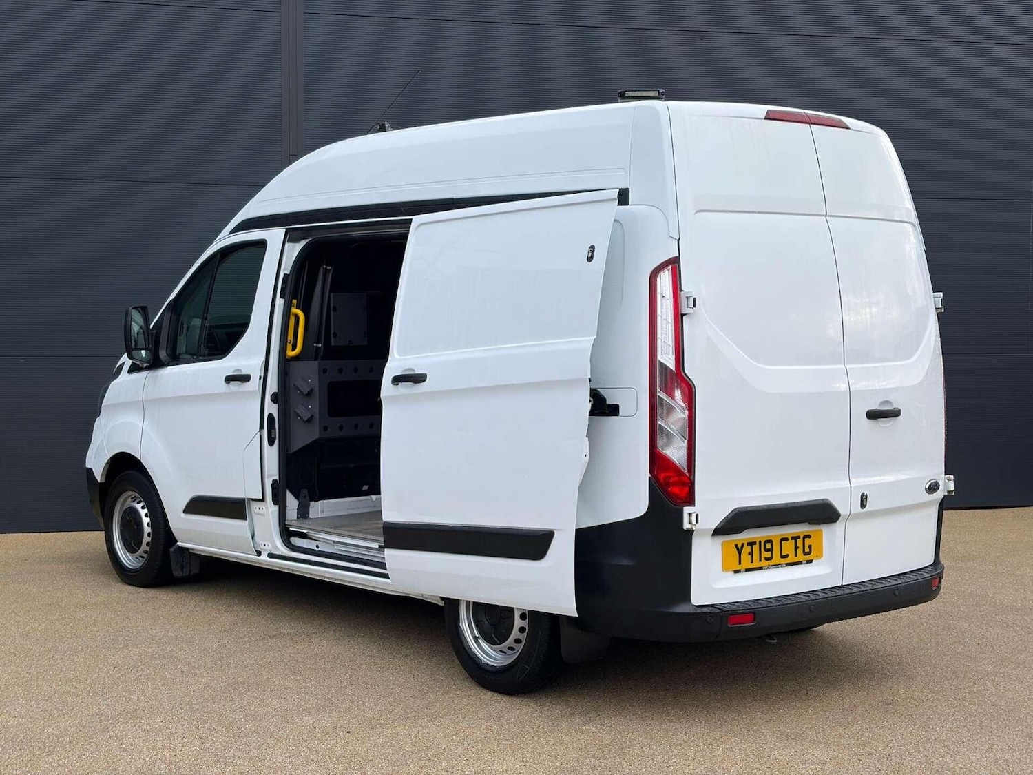 Used Ford Transit Custom 2019 for sale - 77264415: Photo 4