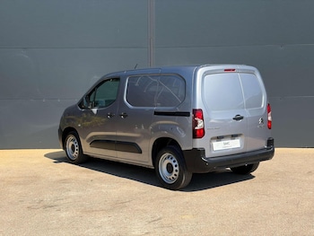Used Citroen Berlingo 2023 for sale - 79495447: Photo