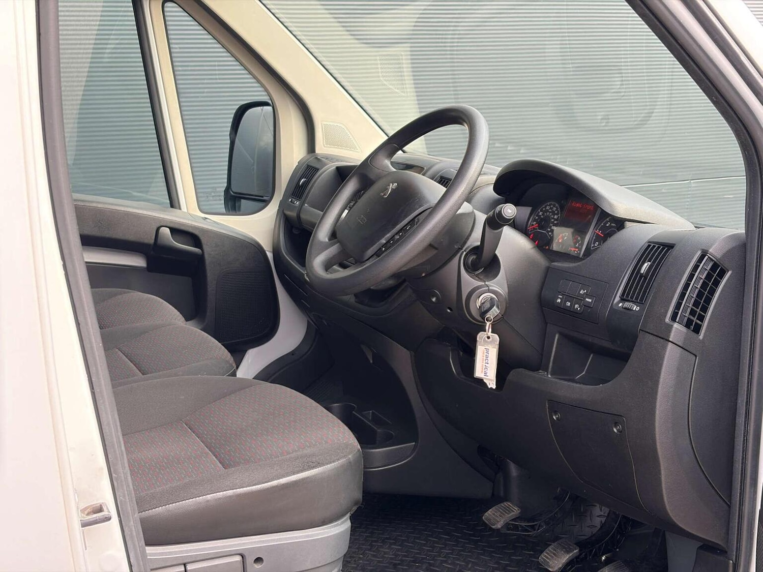 Used Peugeot Boxer 2023 for sale - 77759003: Photo 2