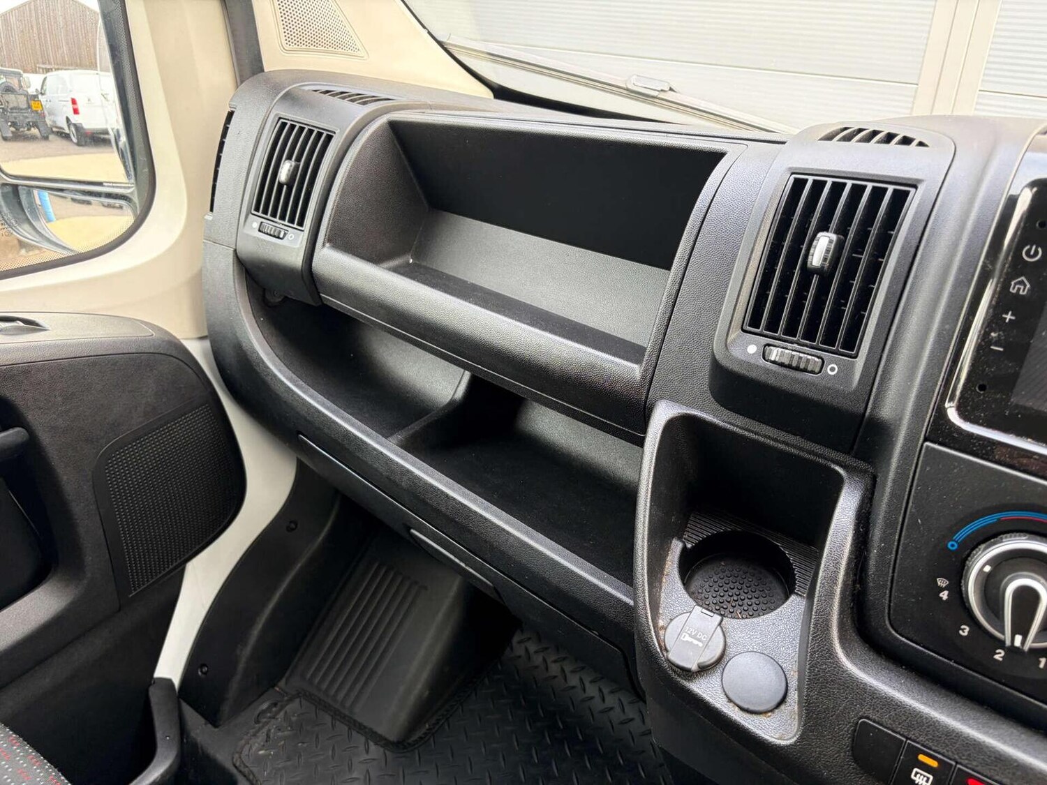 Used Peugeot Boxer 2023 for sale - 77759003: Photo 40