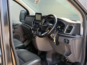 Used Ford Transit Custom 2019 for sale - 78201957: Photo