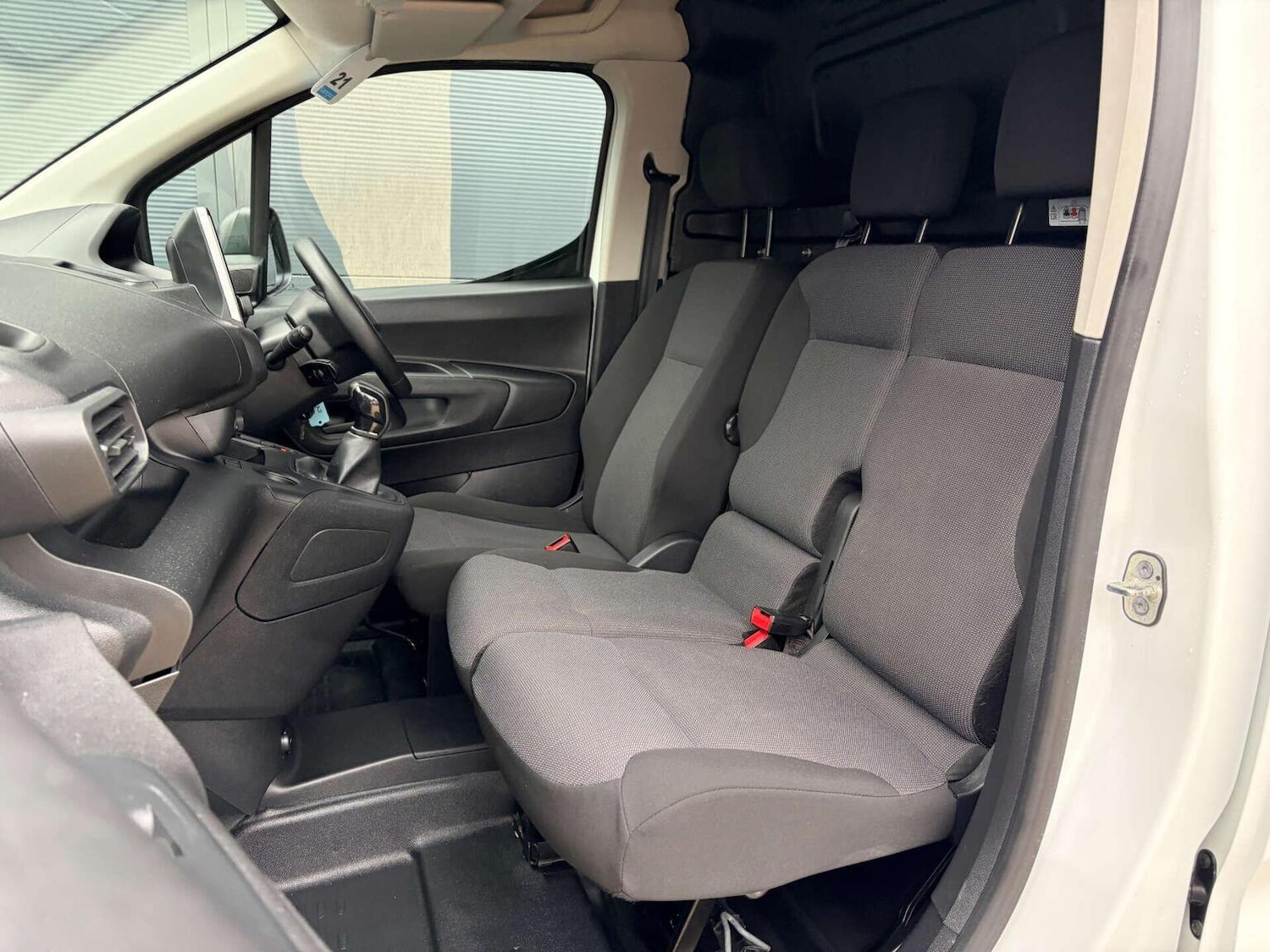 Used Peugeot Partner 2021 for sale - 77813109: Photo 27