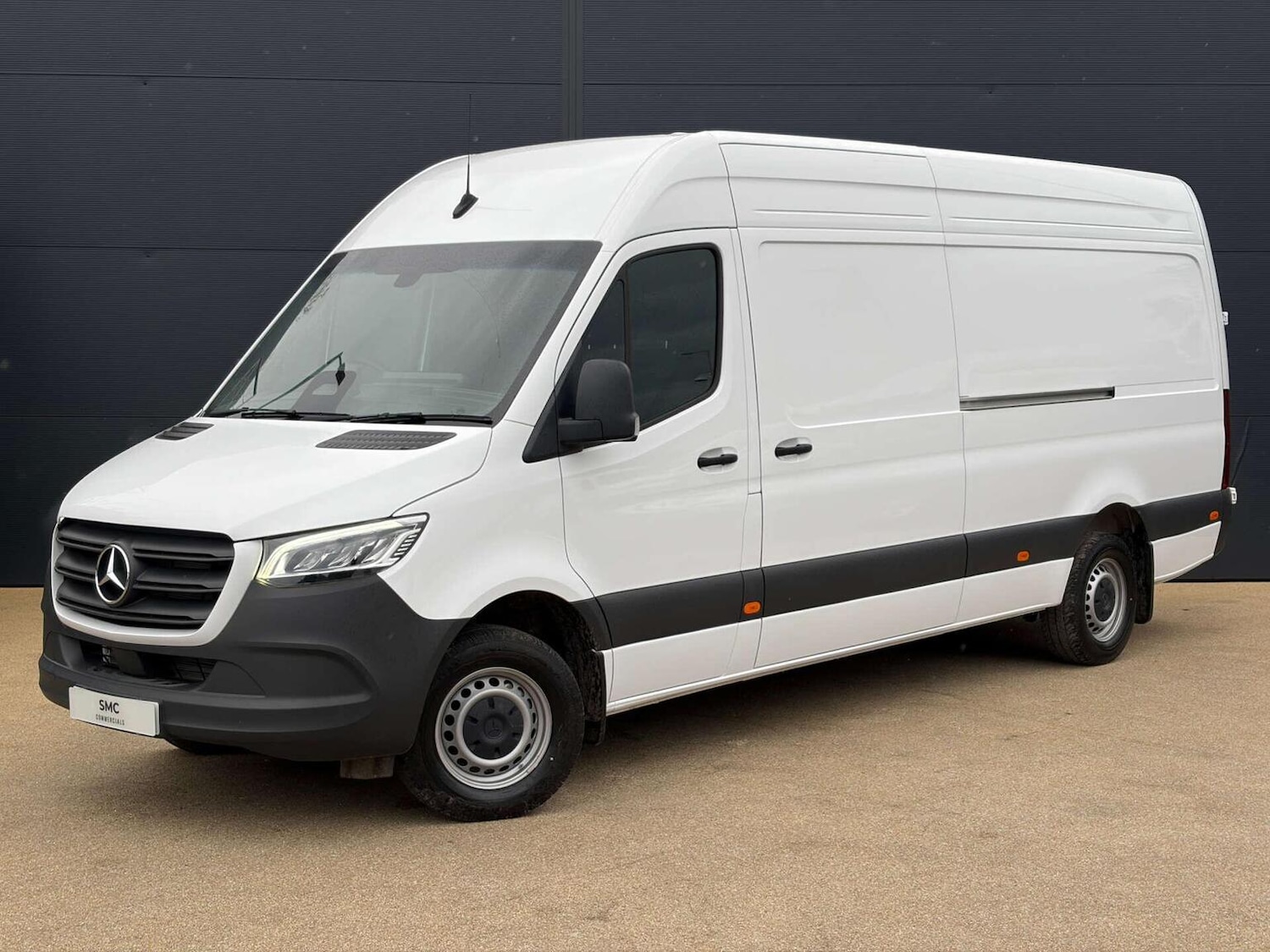 Used Mercedes-Benz Sprinter 2025 for sale - 77721263: Photo 1