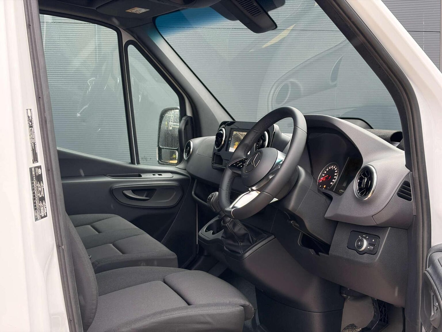 Used Mercedes-Benz Sprinter 2025 for sale - 77721263: Photo 2