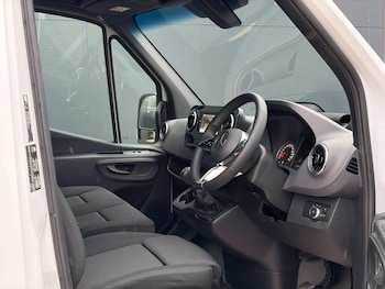 Used Mercedes-Benz Sprinter 2025 for sale - 77721263: Photo