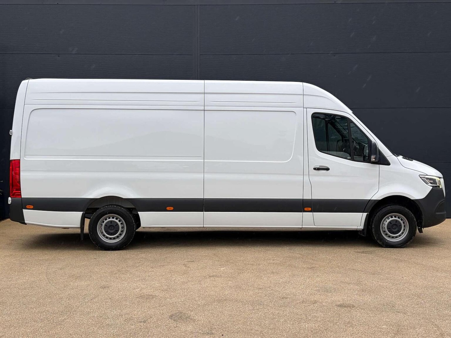Used Mercedes-Benz Sprinter 2025 for sale - 77721263: Photo 8
