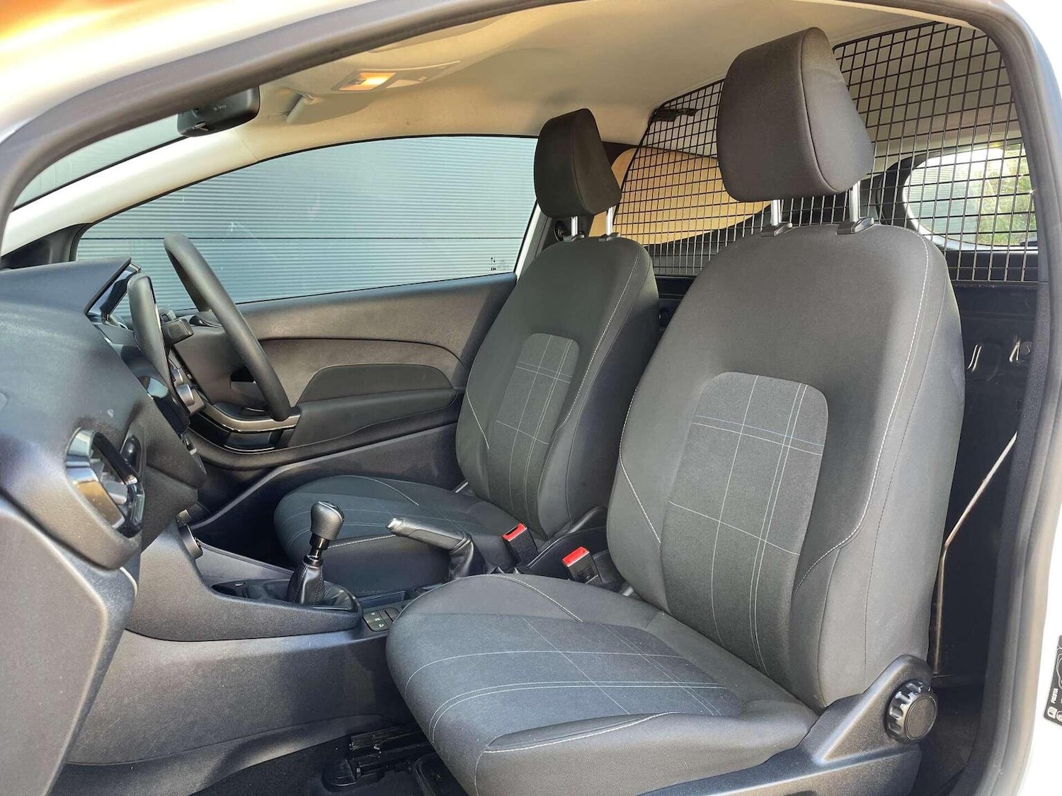 Used Ford Fiesta Van 2021 for sale - 76571161: Photo 17