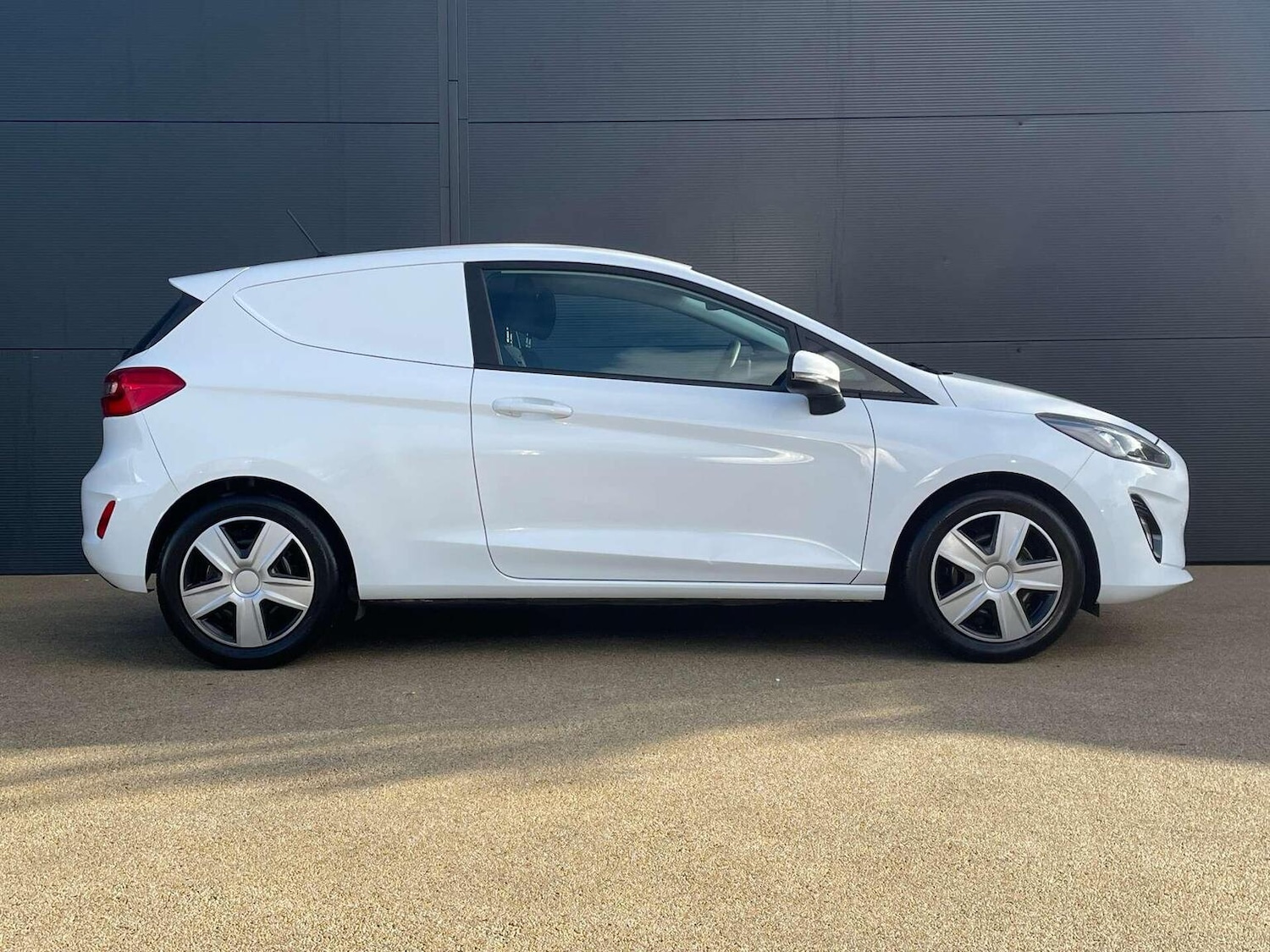 Used Ford Fiesta Van 2021 for sale - 76571161: Photo 8