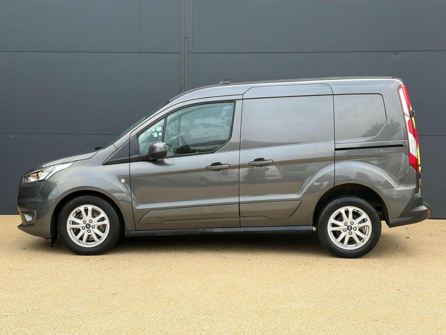Used Ford Transit Connect 2023 for sale - 77453038: Photo 3