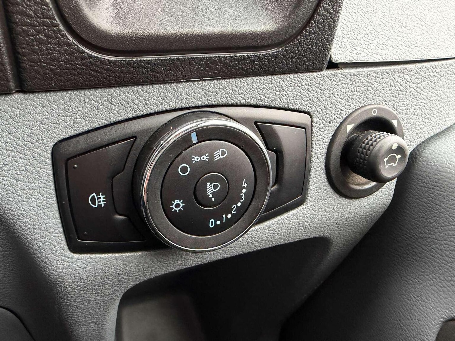 Used Ford Transit 2019 for sale - 76911090: Photo 15