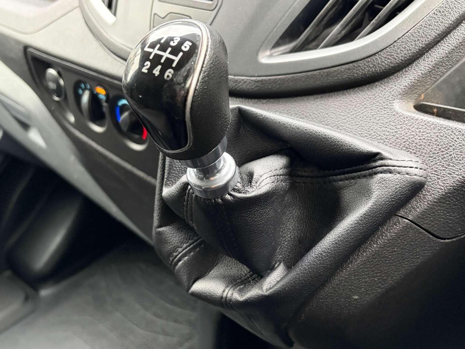 Used Ford Transit 2019 for sale - 76911090: Photo 27