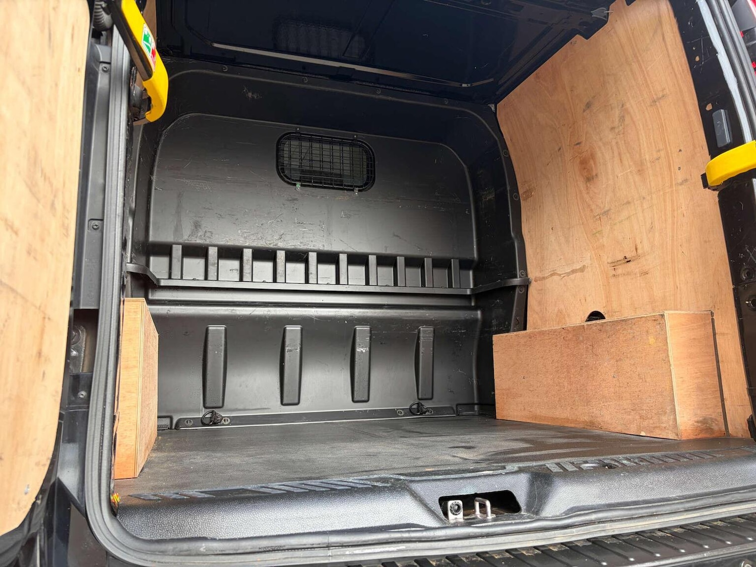 Used Ford Transit Custom 2022 for sale - 77781627: Photo 24